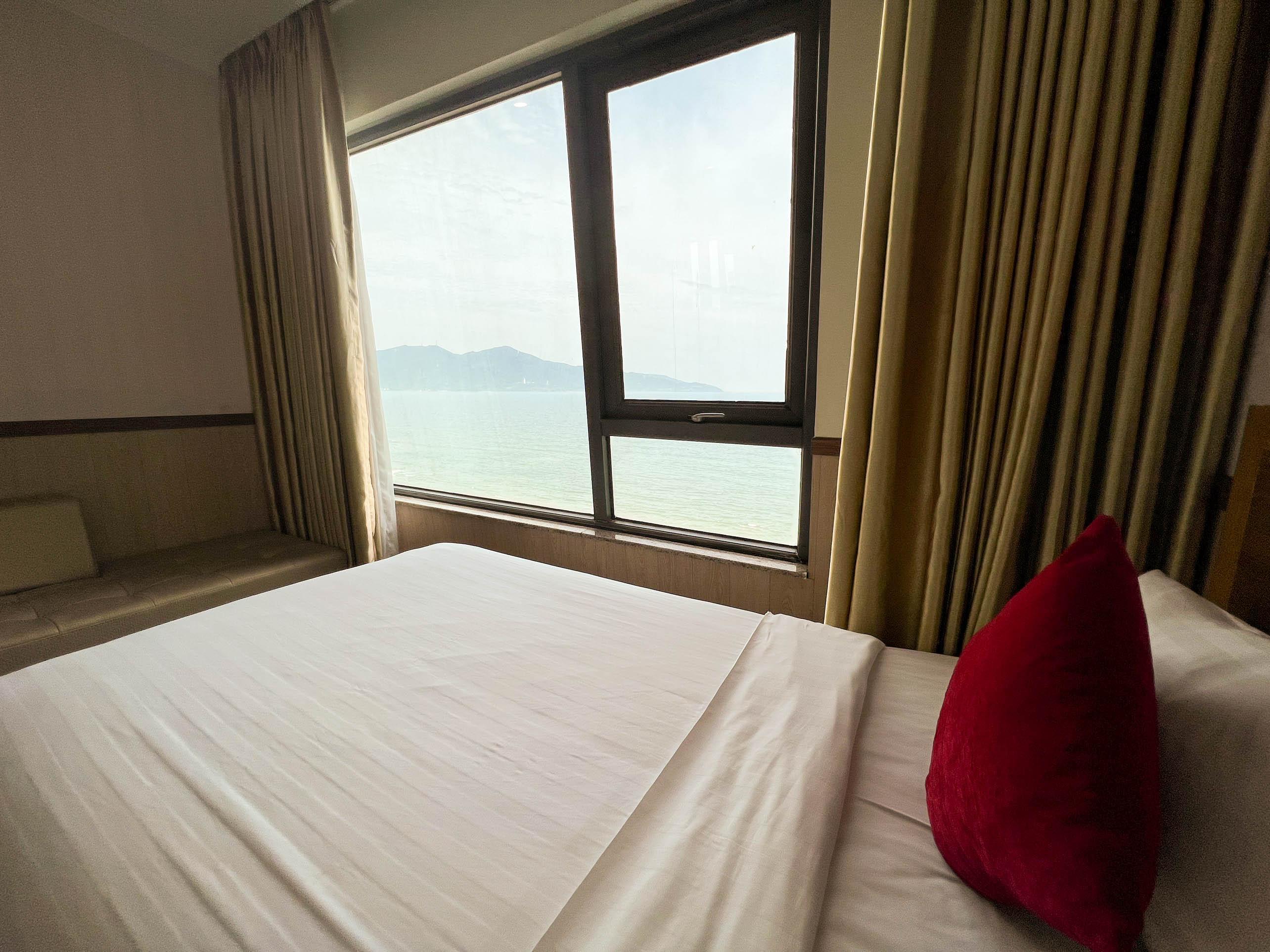 Serene Beach Hotel Danang Exterior foto